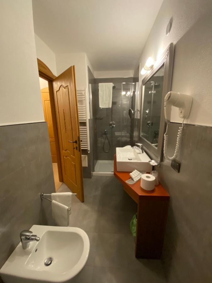 Hotel Bait De Angial Livigno Exterior foto