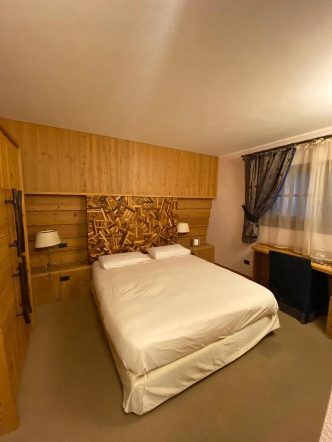 Hotel Bait De Angial Livigno Exterior foto