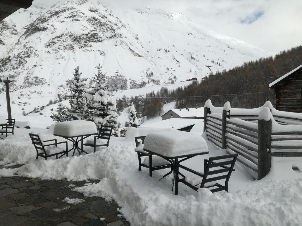 Hotel Bait De Angial Livigno Exterior foto